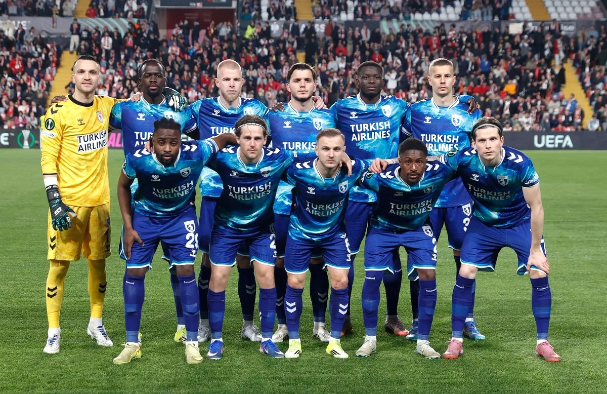 Samsunspor Madrid'de Galip Geldi Ama Avrupa Yolculuğu Neden Bitti? Samsunspor Madrid'de Galip Geldi Ama Avrupa Yolculuğu Neden Bitti?