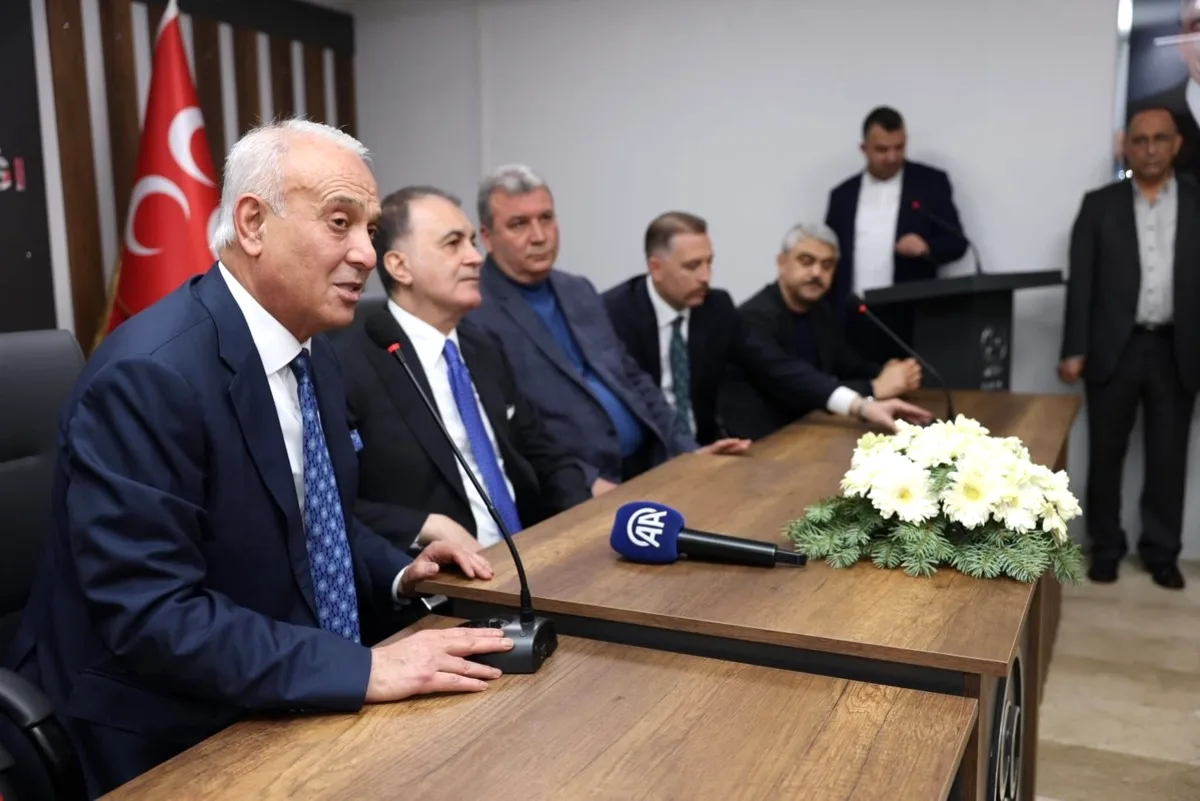 MHP'li Varlı, Adana'da Bayramlaşma Merasiminde Ne Dedi? MHP'li Varlı, Adana'da Bayramlaşma Merasiminde Ne Dedi?