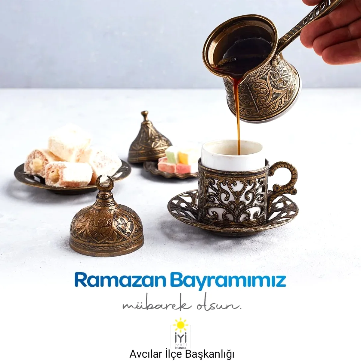 İYİ Parti Avcılar'dan Bayram Mesajında Dikkat Çeken Detay İYİ Parti Avcılar'dan Bayram Mesajında Dikkat Çeken Detay