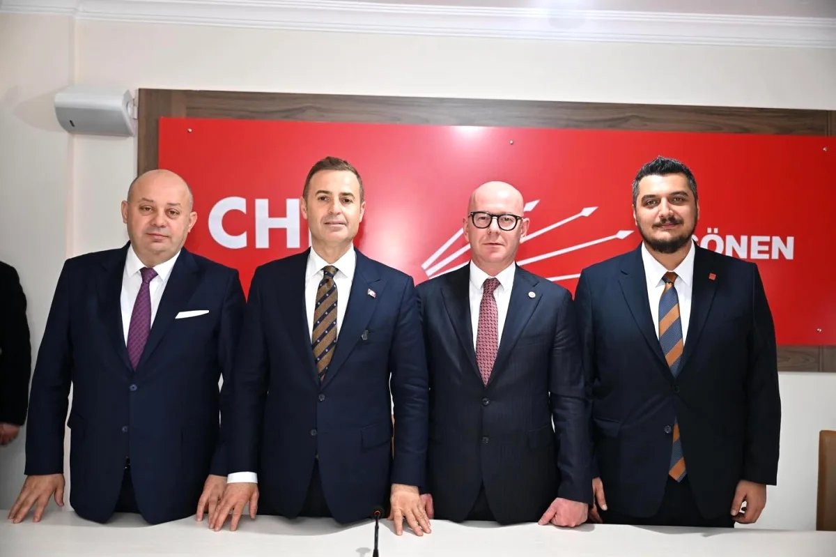 CHP'li Liderler Gönen'de Bayram Öncesi Buluştu: Baba Ocağında Dayanışma CHP'li Liderler Gönen'de Bayram Öncesi Buluştu: Baba Ocağında Dayanışma