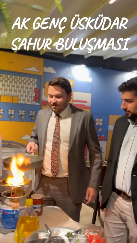 AK Parti Üsküdar Gençlik Kolları'ndan anlamlı sahur buluşması: "Kardeşlik masamızda"