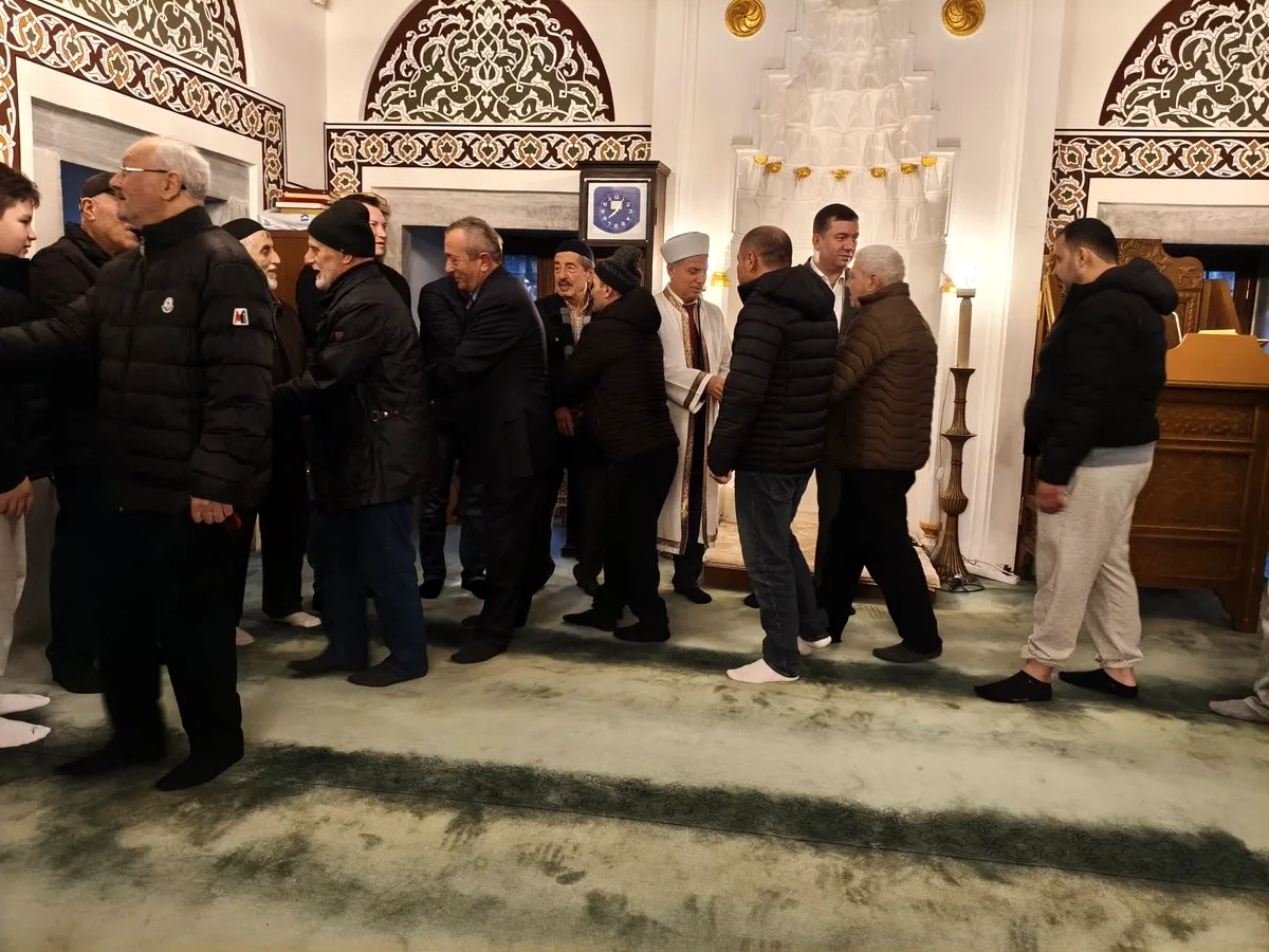 Silivri Kaymakamı Togan, Bayram Namazını Nerede ve Nasıl Kıldı? Silivri Kaymakamı Togan, Bayram Namazını Nerede ve Nasıl Kıldı?