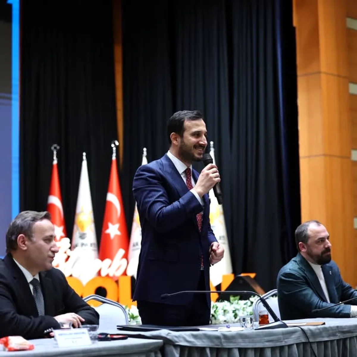 Bağcılar'da Abdullah Özdemir'den Vizyon Açıklaması: Hedef Gelişen ve Güvenli Bir Türkiye Bağcılar'da Abdullah Özdemir'den Vizyon Açıklaması: Hedef Gelişen ve Güvenli Bir Türkiye