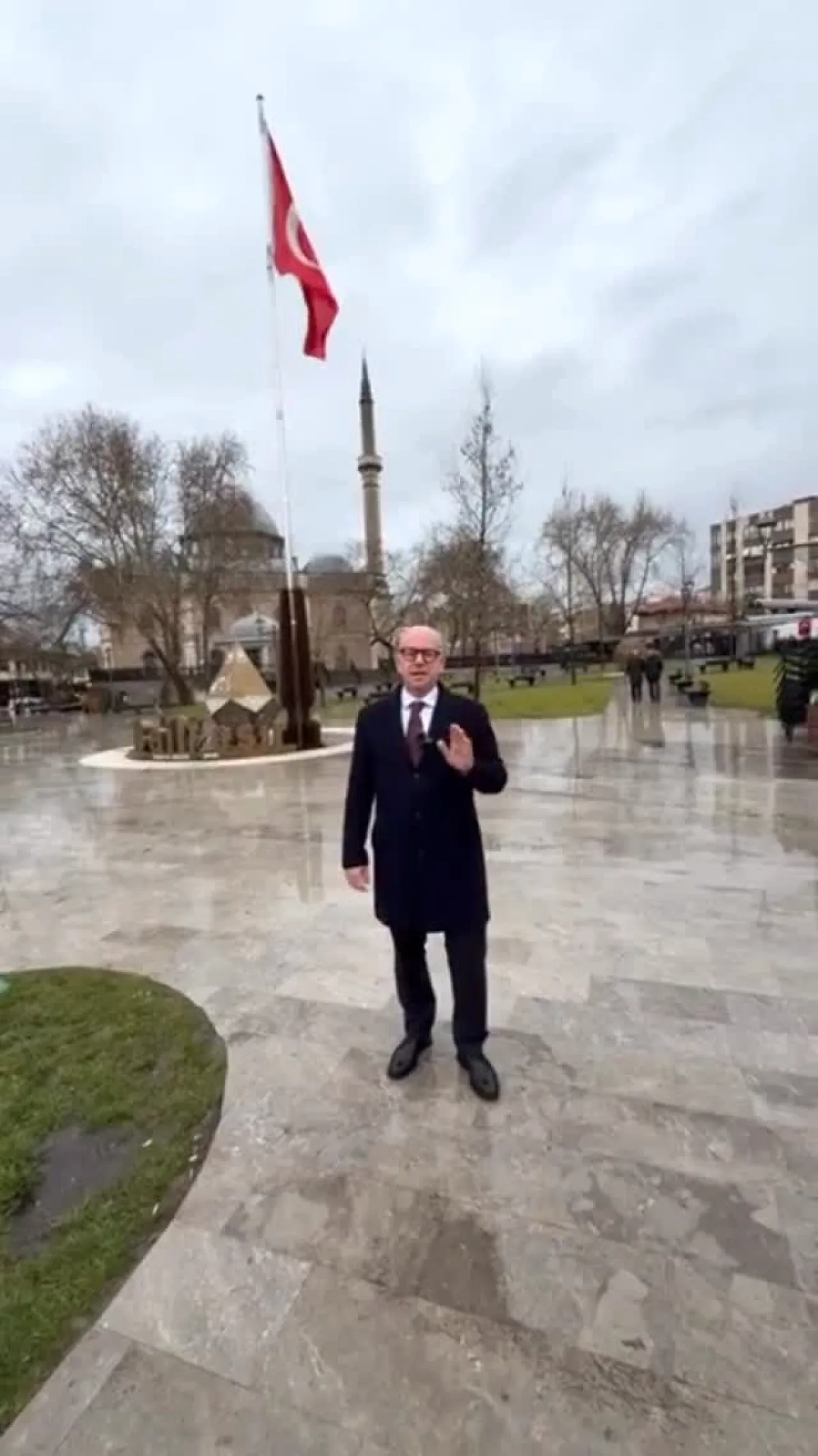 CHP'li Sarı'dan Balıkesir'e Özel Bayram Temennisi: "Güzel Balıkesir'im" CHP'li Sarı'dan Balıkesir'e Özel Bayram Temennisi: "Güzel Balıkesir'im"