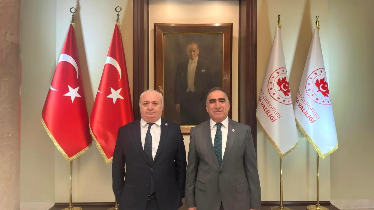 Saadet Partisi Temsilcileri Bursa'da Valilik Programında Neyi Temsil Etti? Saadet Partisi Temsilcileri Bursa'da Valilik Programında Neyi Temsil Etti?