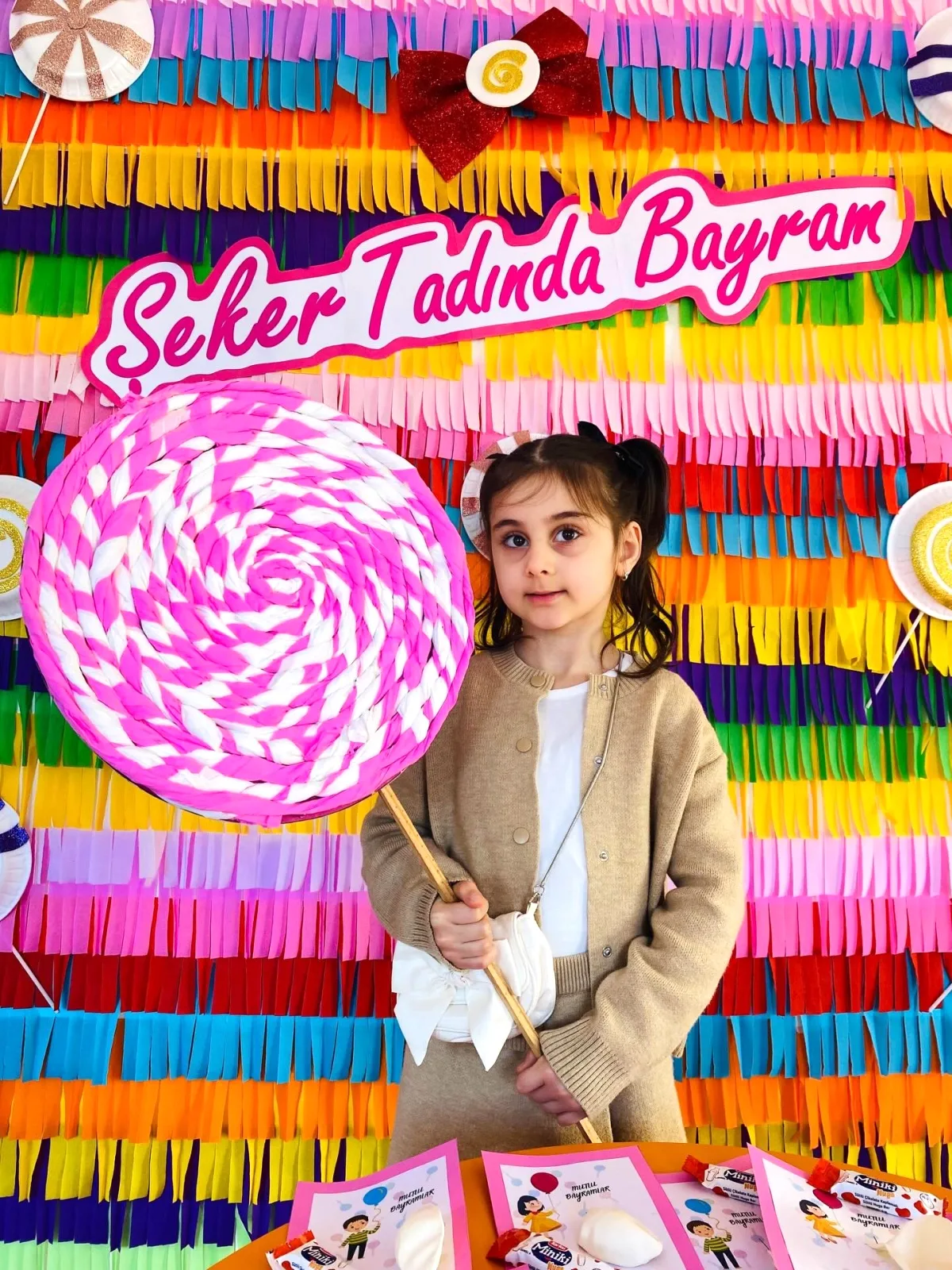Sultangazi'de Bayram Ruhu: Belediyeden İçten Ramazan Bayramı Mesajı Sultangazi'de Bayram Ruhu: Belediyeden İçten Ramazan Bayramı Mesajı