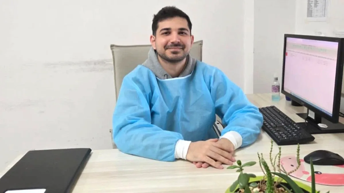 Altınova'da Bir Diş Hekiminden 20 Mart'ta Kritik Uyarı: Gülüşünüz Sadece Estetik Değil Altınova'da Bir Diş Hekiminden 20 Mart'ta Kritik Uyarı: Gülüşünüz Sadece Estetik Değil