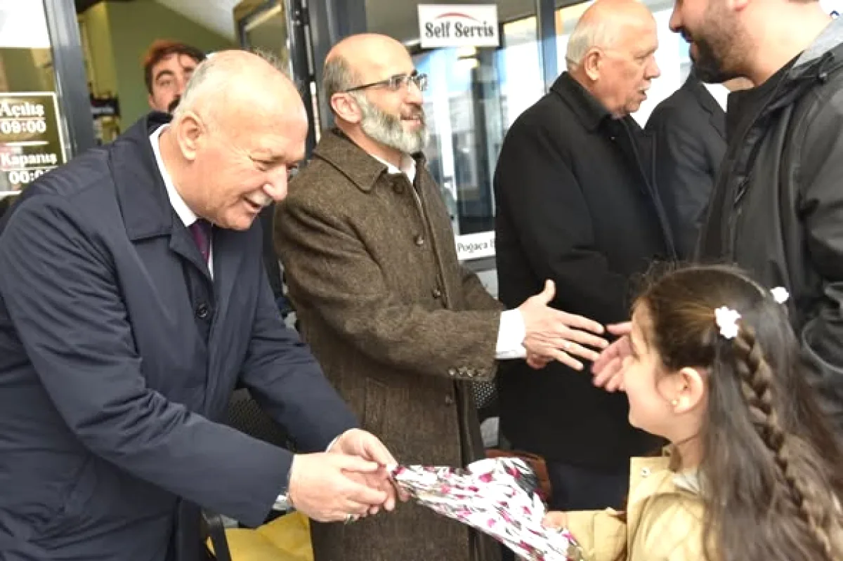 Dursunbey'de Bayram Geleneği Nerede Canlandı? Dursunbey'de Bayram Geleneği Nerede Canlandı?