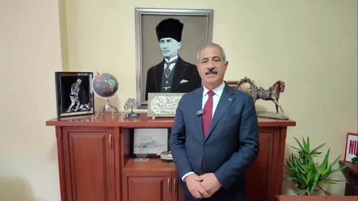 Adalar'da Bayram Mesajı: Adalet Duygusu ve Kırgınlıkların Sonu Vurgusu Adalar'da Bayram Mesajı: Adalet Duygusu ve Kırgınlıkların Sonu Vurgusu