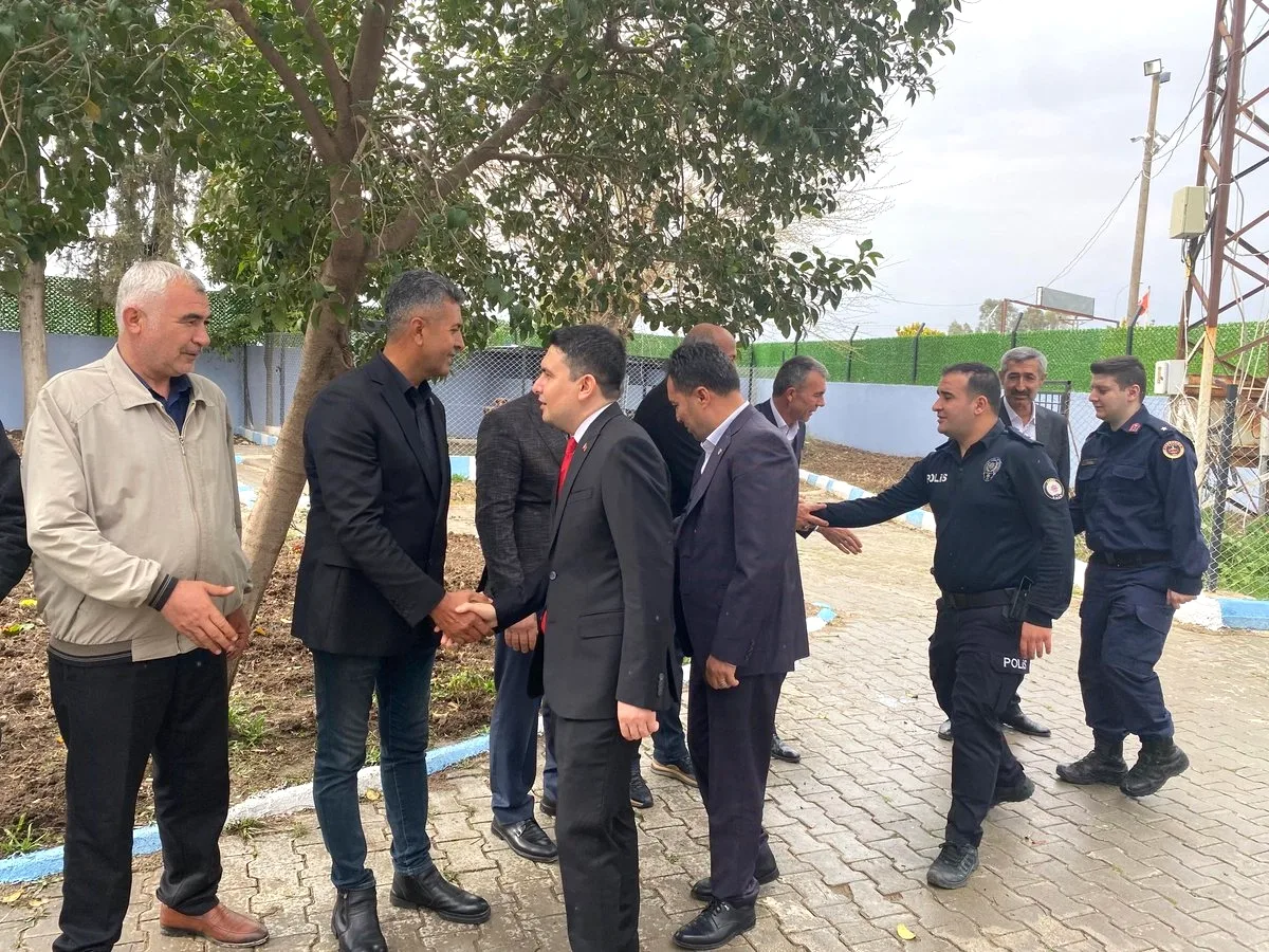 İmamoğlu'nda Ramazan Bayramı Ziyareti: Kaymakam ve Belediye Başkanı Belediye Garaj Amirliği'nde İmamoğlu'nda Ramazan Bayramı Ziyareti: Kaymakam ve Belediye Başkanı Belediye Garaj Amirliği'nde
