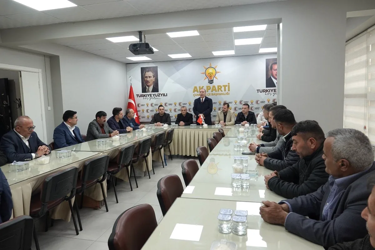 Çumra'da AK Parti'den Bayramlaşma Programı: Mehmet Aydın Teşkilatla Buluştu Çumra'da AK Parti'den Bayramlaşma Programı: Mehmet Aydın Teşkilatla Buluştu