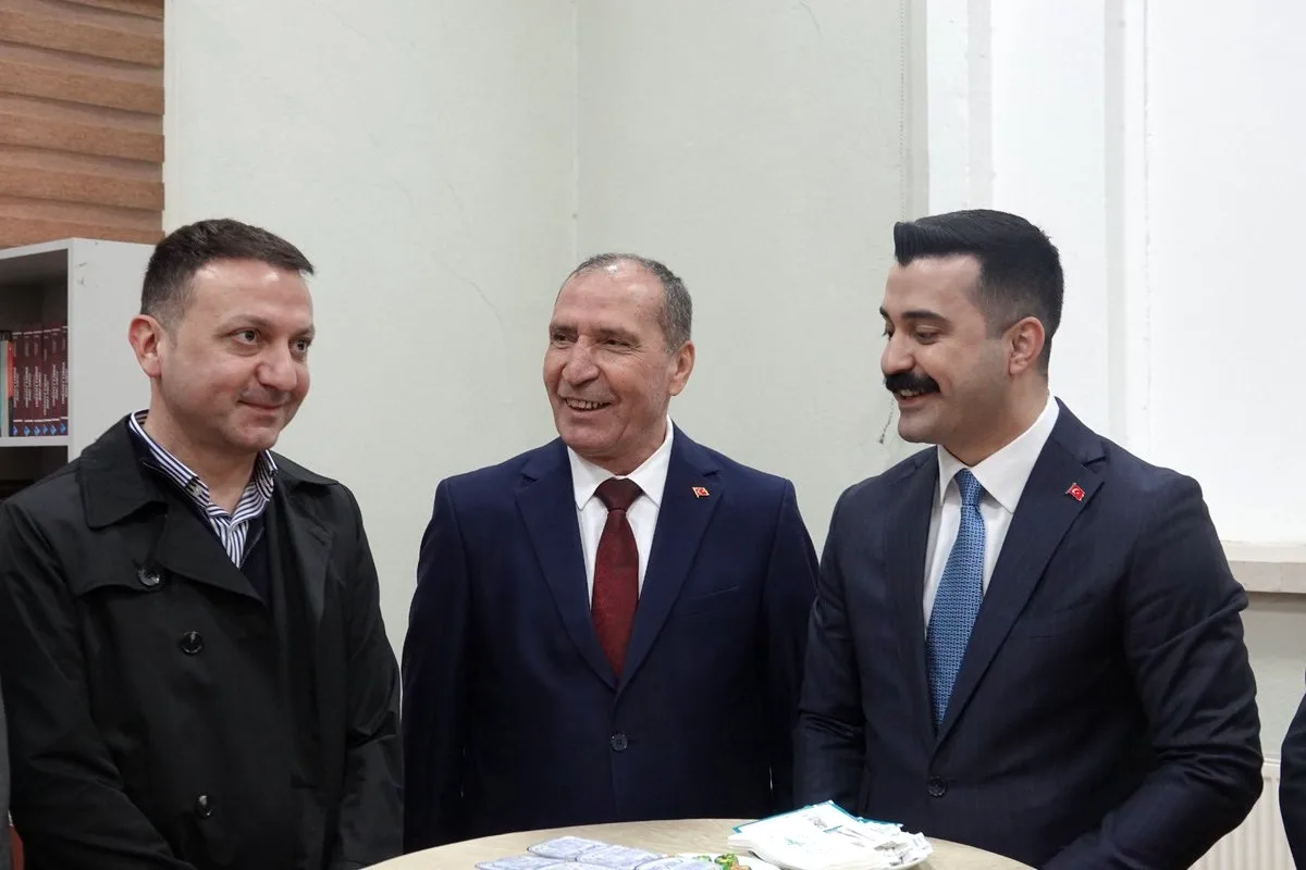 Güneysınır'da Kaymakam Bozçalı Başkanlığında Bayramlaşma Programı Düzenlendi Güneysınır'da Kaymakam Bozçalı Başkanlığında Bayramlaşma Programı Düzenlendi