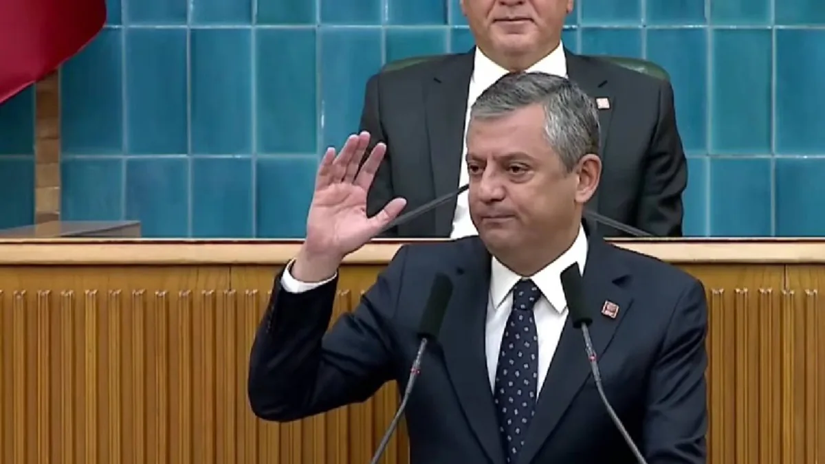 Özgür Özel'den Siyasi Hamle: Yeni Parti Kuruluyor Özgür Özel'den Siyasi Hamle: Yeni Parti Kuruluyor