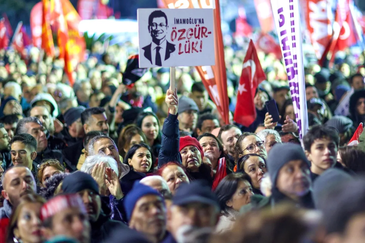 Gemlik Belediye Başkanı Şükrü Deviren'den İmamoğlu Mesajı: "Adalet Mutlaka Yerini Bulacak" Gemlik Belediye Başkanı Şükrü Deviren'den İmamoğlu Mesajı: "Adalet Mutlaka Yerini Bulacak"