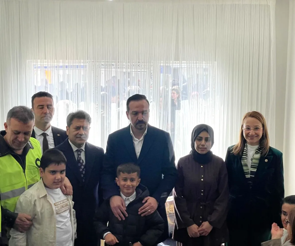 Gaziantep'te Depremzedeler İçin Yeni Bir Başlangıç: AHBAP Konutları Teslim Edildi Gaziantep'te Depremzedeler İçin Yeni Bir Başlangıç: AHBAP Konutları Teslim Edildi
