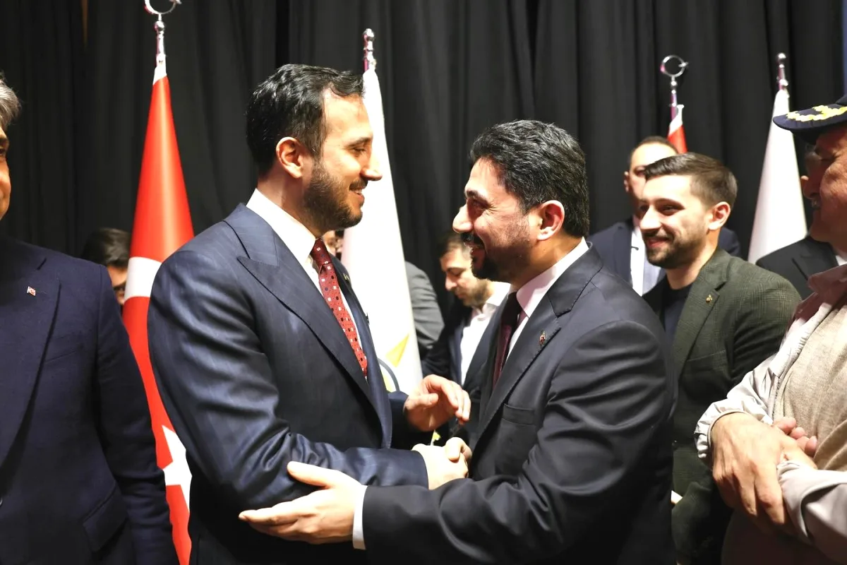 AK Parti Bağcılar Teşkilatı, İl Başkanlığında Bayramlaşma Programına Katıldı AK Parti Bağcılar Teşkilatı, İl Başkanlığında Bayramlaşma Programına Katıldı