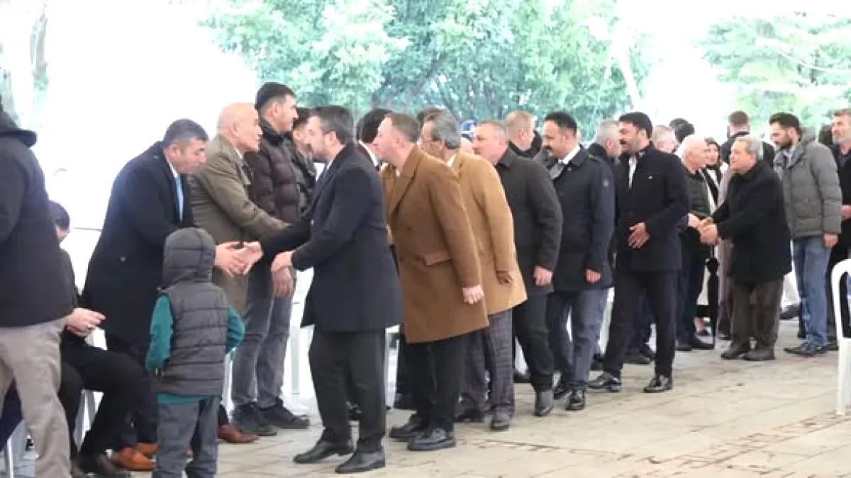 MHP Kahramankazan İlçe Başkanı Ali Gökdere, Kaymakamlık Bayramlaşma Töreninde MHP Kahramankazan İlçe Başkanı Ali Gökdere, Kaymakamlık Bayramlaşma Töreninde