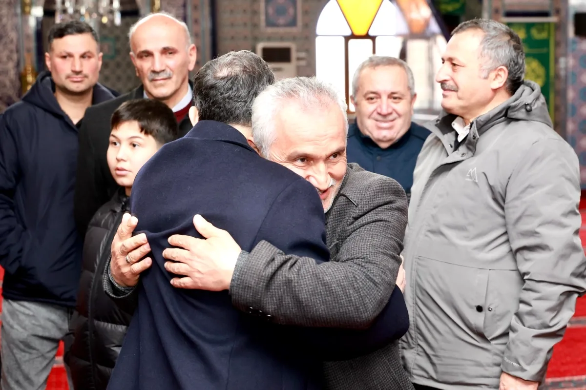 İstanbul Sultanbeyli'de Çifte Bayram Sevinci: Başkan Tombaş'tan Mesaj İstanbul Sultanbeyli'de Çifte Bayram Sevinci: Başkan Tombaş'tan Mesaj