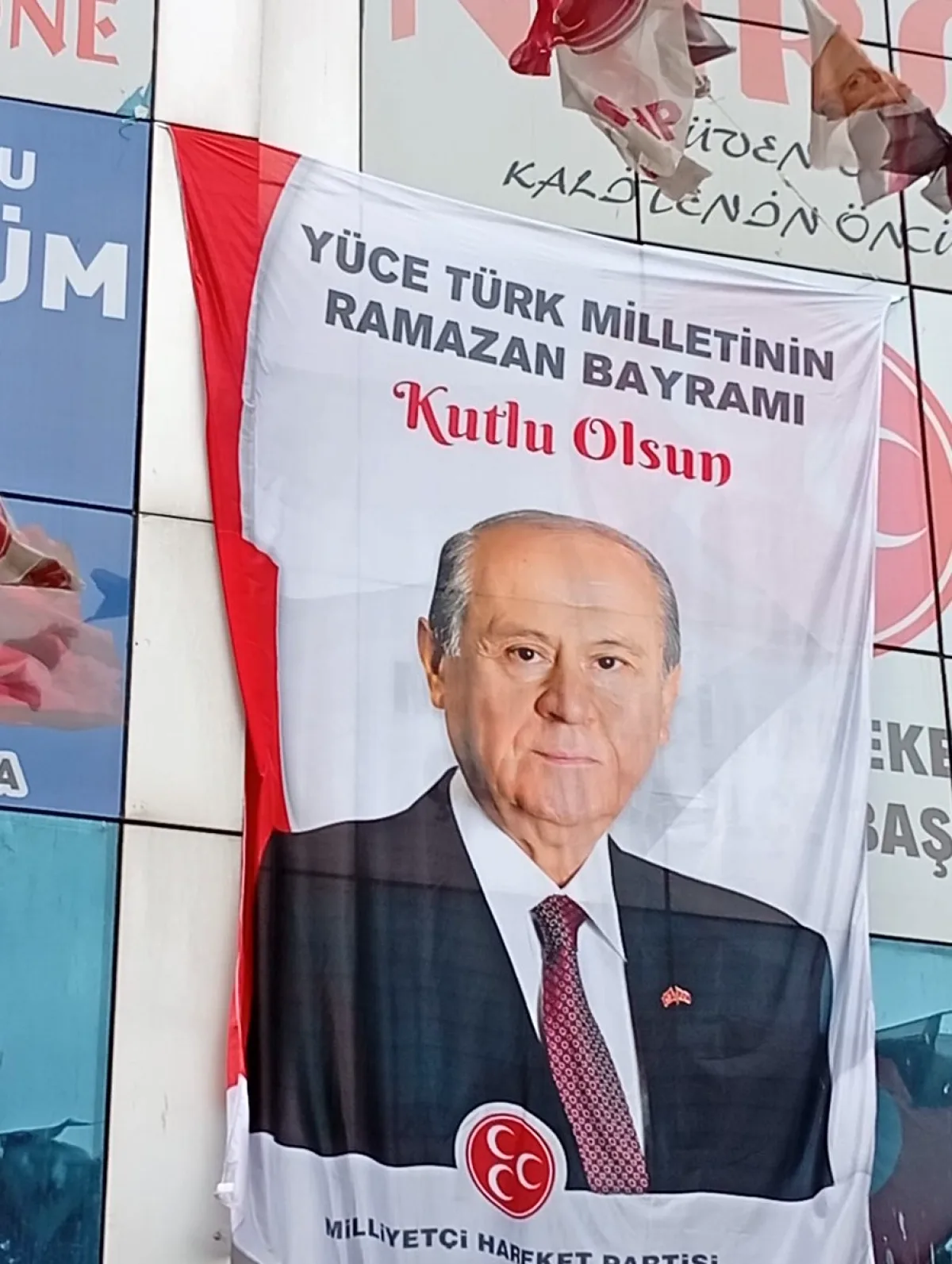 MHP Çatalca ve MHP İstanbul'dan Ramazan Bayramı Mesajı: "Yüce Türk Milletinin Bayramı Kutlu Olsun" MHP Çatalca ve MHP İstanbul'dan Ramazan Bayramı Mesajı: "Yüce Türk Milletinin Bayramı Kutlu Olsun"