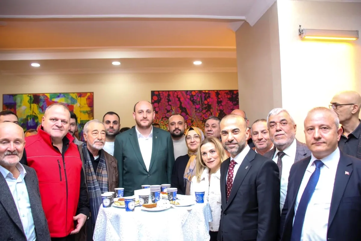 AK Parti Yalova'da Geleneksel Bayramlaşma Programı Gerçekleştirildi AK Parti Yalova'da Geleneksel Bayramlaşma Programı Gerçekleştirildi