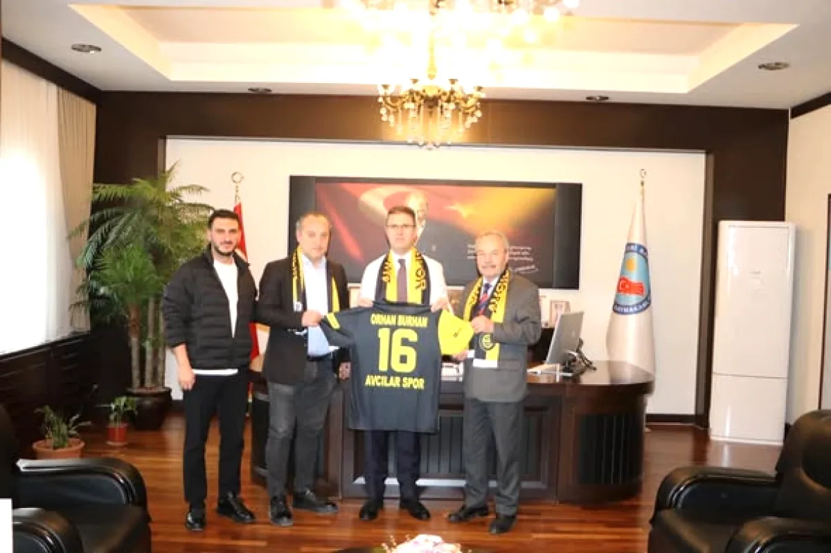Avcılar Cihangir Spor Kadın Futbol Takımı Şampiyon Oldu: 1. Lig'e Yükseldi Avcılar Cihangir Spor Kadın Futbol Takımı Şampiyon Oldu: 1. Lig'e Yükseldi