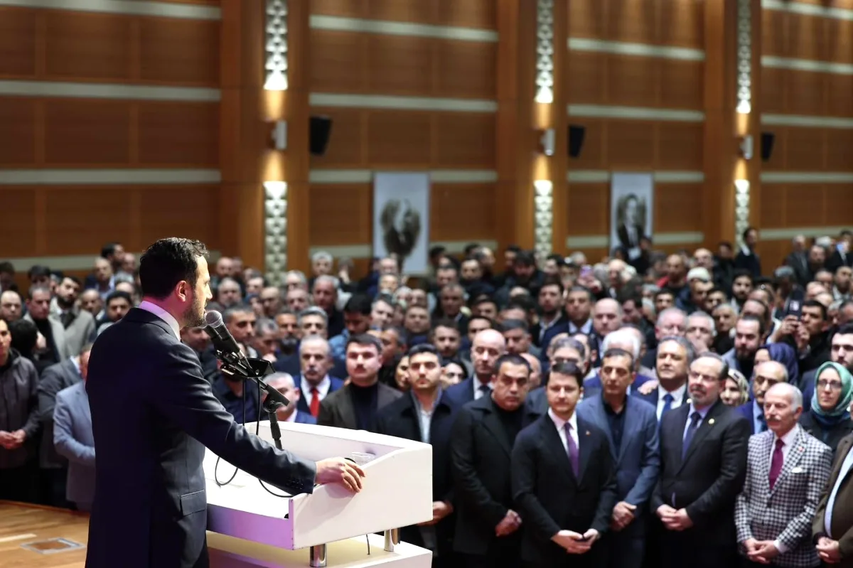 Ensarioğlu, AK Parti İstanbul İl Başkanlığı'nda Ramazan Bayramı'nı Kutladı Ensarioğlu, AK Parti İstanbul İl Başkanlığı'nda Ramazan Bayramı'nı Kutladı