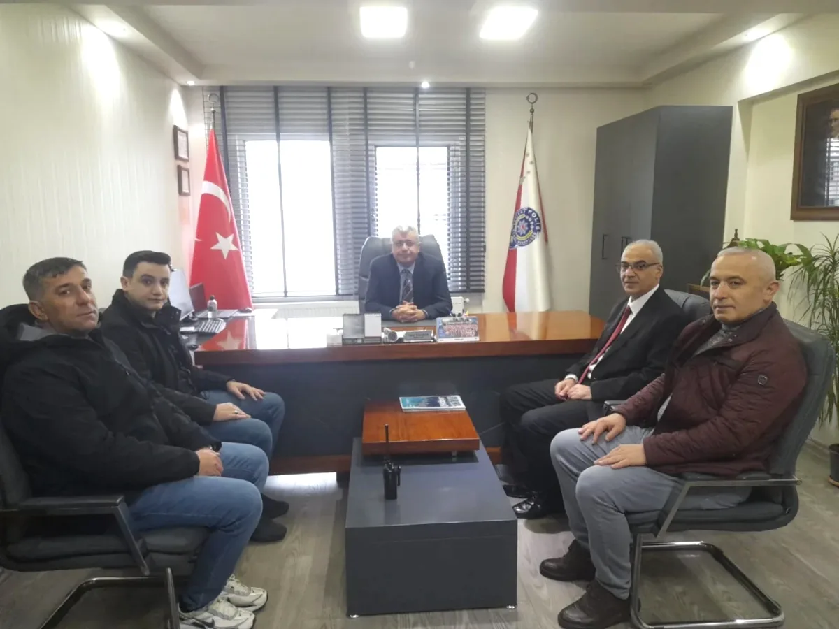 Bayramda Görev Başındakileri Unutmadı: Gürsu Kaymakamı'ndan Anlamlı Ziyaret Bayramda Görev Başındakileri Unutmadı: Gürsu Kaymakamı'ndan Anlamlı Ziyaret