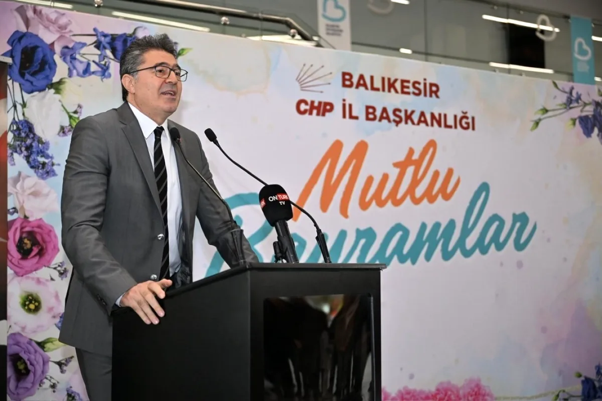 Ensar Aytekin, CHP Balıkesir İl Başkanlığının Bayramlaşma Programında Ensar Aytekin, CHP Balıkesir İl Başkanlığının Bayramlaşma Programında
