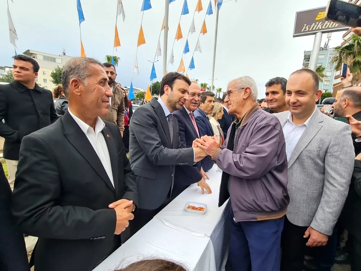 AK Partili Mustafa Köse'den Bayram Paylaşımı: Cumhurbaşkanı Erdoğan'dan Sürpriz Telefon AK Partili Mustafa Köse'den Bayram Paylaşımı: Cumhurbaşkanı Erdoğan'dan Sürpriz Telefon