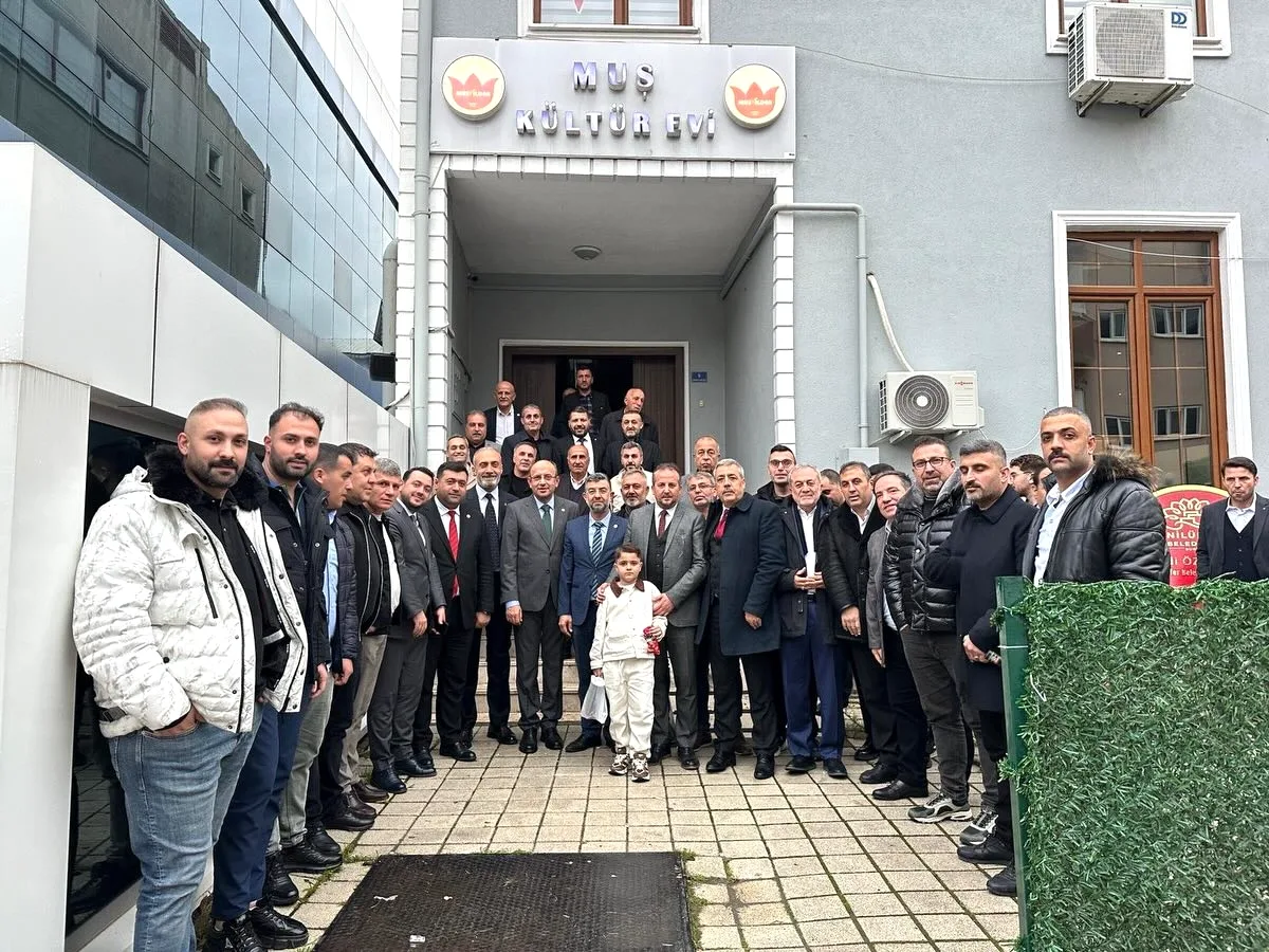 Bursa'da Tarihi İlk: Tüm Muş Dernekleri Tek Çatıda Bayramlaştı Bursa'da Tarihi İlk: Tüm Muş Dernekleri Tek Çatıda Bayramlaştı