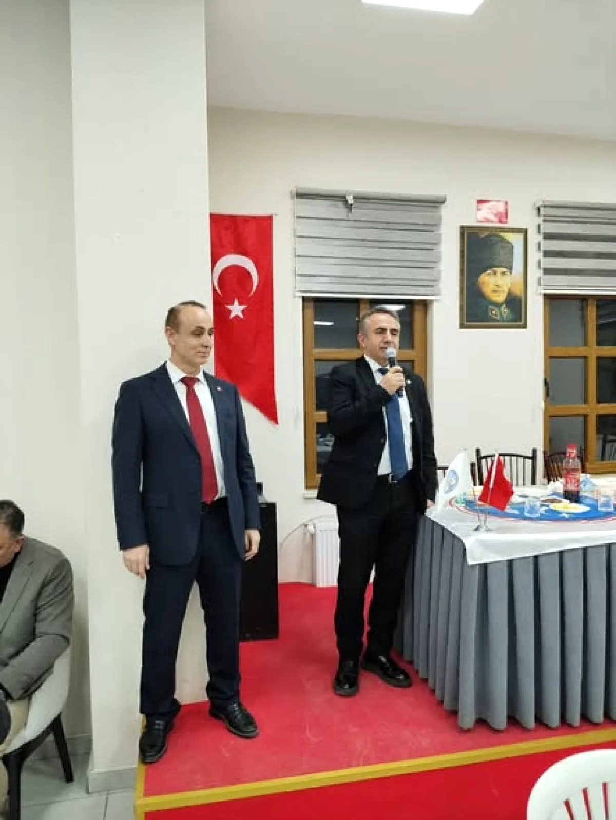 Keçiören'de 8 Mart'ta Siyasi Hareketlilik: Habibe Uyar, İYİ Parti'ye Katıldı Keçiören'de 8 Mart'ta Siyasi Hareketlilik: Habibe Uyar, İYİ Parti'ye Katıldı