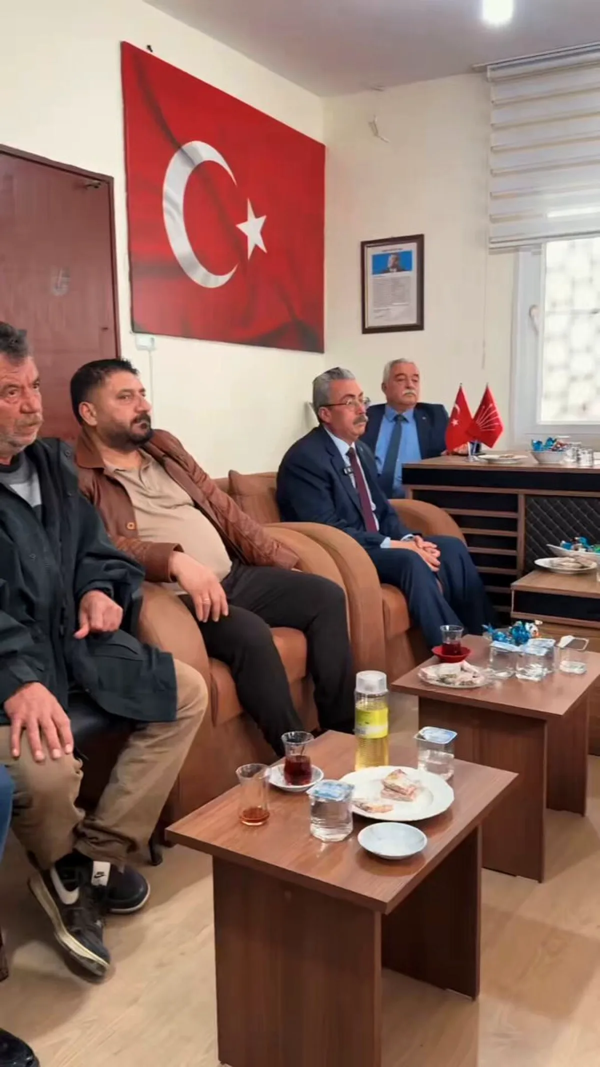 Karataş Belediye Başkanı ve Meclis Üyelerinden Bayram Ziyareti Karataş Belediye Başkanı ve Meclis Üyelerinden Bayram Ziyareti