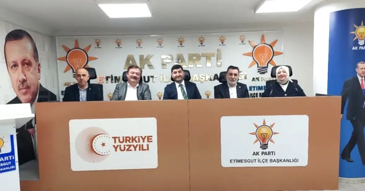 Etimesgut'ta Teşkilat ve Hemşehriler Bir Araya Geldi Etimesgut'ta Teşkilat ve Hemşehriler Bir Araya Geldi