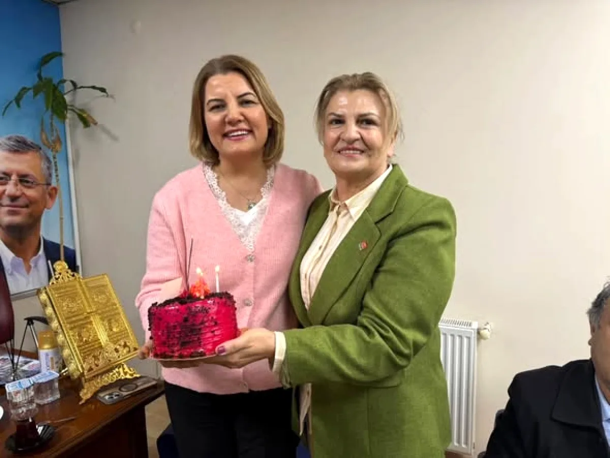 CHP'den Dilovası'nda Bayram Buluşması CHP'den Dilovası'nda Bayram Buluşması