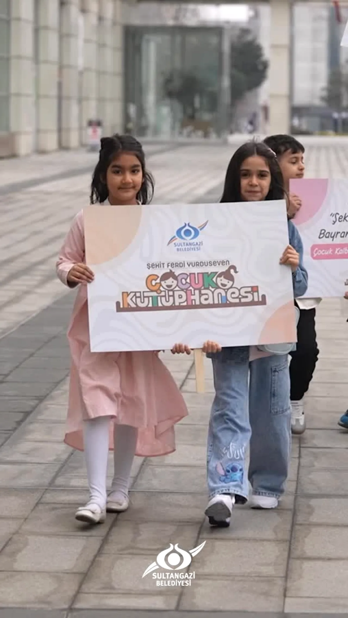 Sultangazi'de Bayram Tebriğini Kimler Yaptı? Sultangazi'de Bayram Tebriğini Kimler Yaptı?
