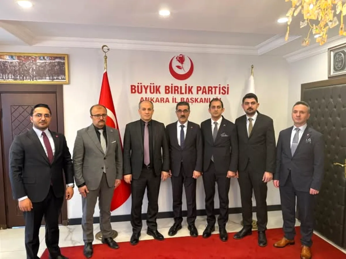 Saadet Partisi Ankara'dan Bayram Günü Siyasi Ziyaret Saadet Partisi Ankara'dan Bayram Günü Siyasi Ziyaret