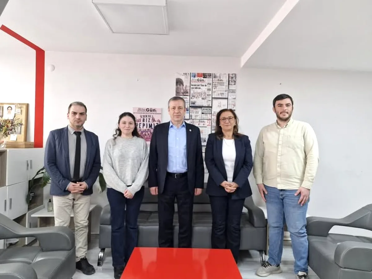 CHP'li Türeli'nin İESOB Ziyaretinde Esnafın Gündemi Masaya Yatırıldı CHP'li Türeli'nin İESOB Ziyaretinde Esnafın Gündemi Masaya Yatırıldı