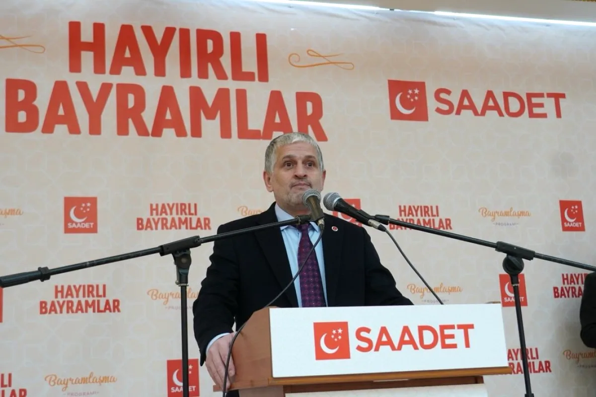 Saadet Partisi Bursa'da Geleneksel Buluşmayı Gerçekleştirdi Saadet Partisi Bursa'da Geleneksel Buluşmayı Gerçekleştirdi