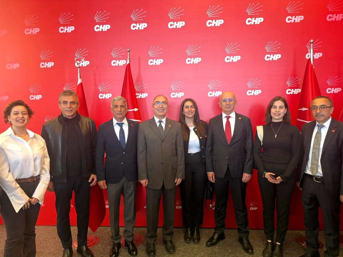 Gölbaşı CHP Örgütü Bayramda Buluştu Gölbaşı CHP Örgütü Bayramda Buluştu
