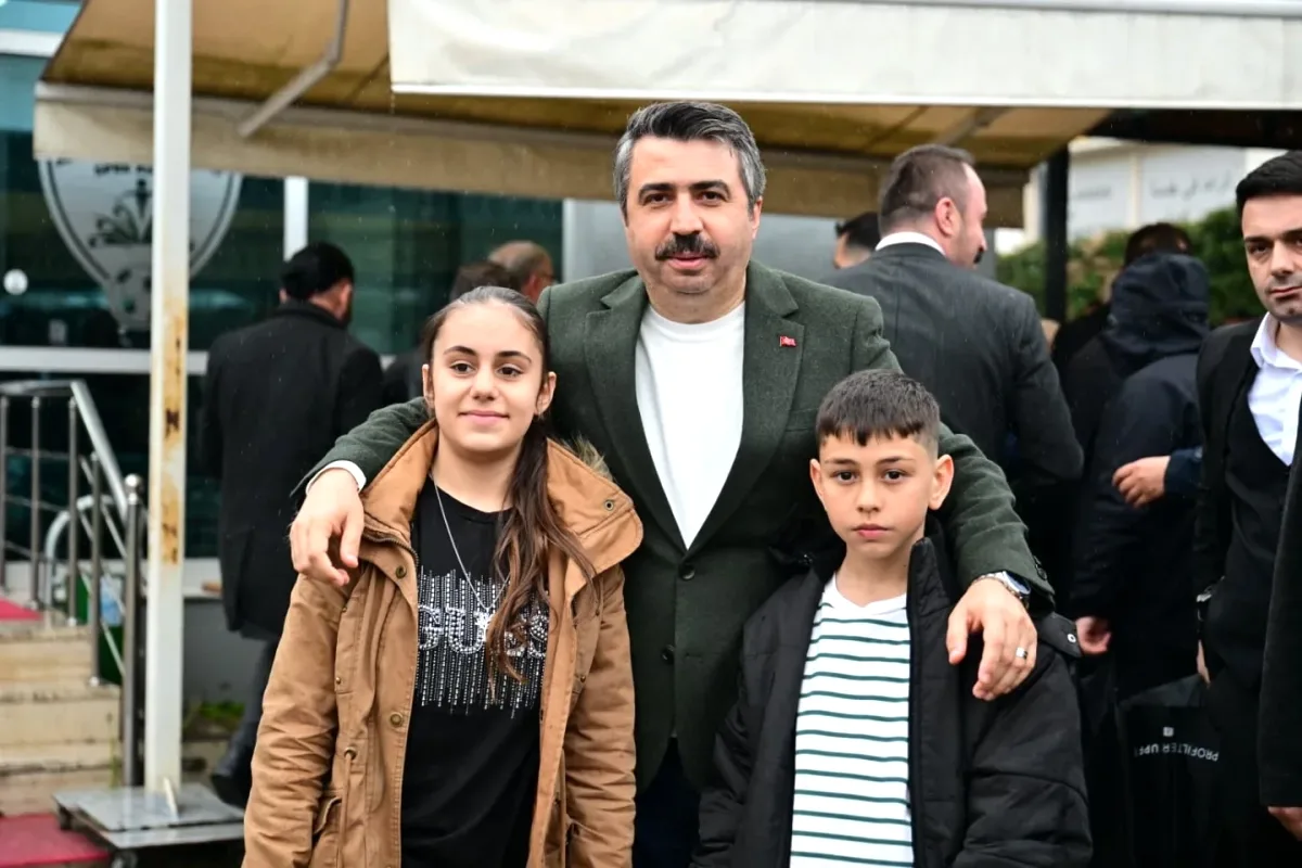 Yıldırım Belediye Başkanı'ndan Anlamlı Bayram Mesajı Yıldırım Belediye Başkanı'ndan Anlamlı Bayram Mesajı