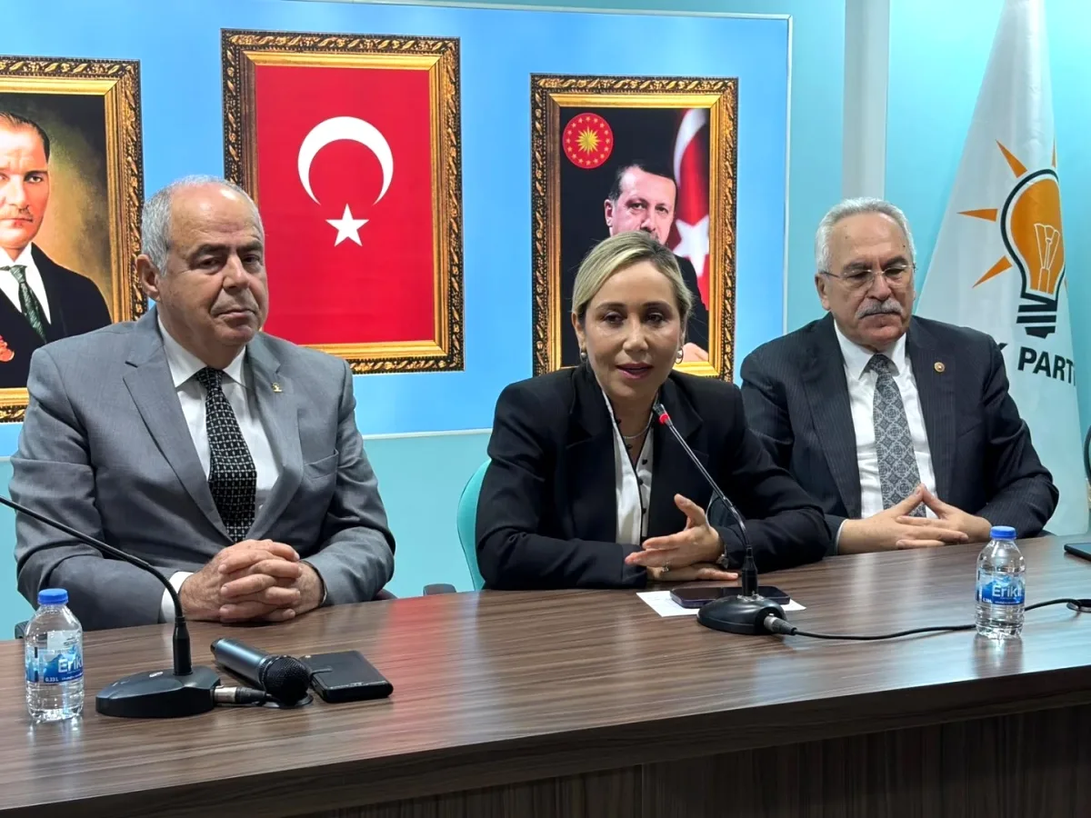 AK Partili Vekil ve Teşkilat Bayramda Buluştu AK Partili Vekil ve Teşkilat Bayramda Buluştu