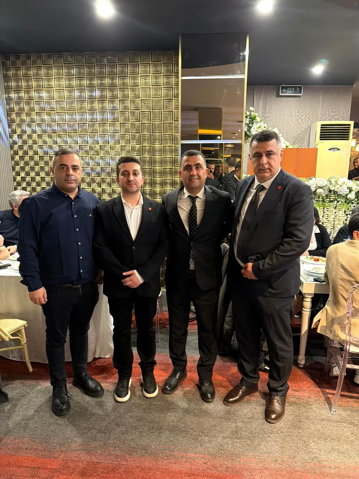 CHP Kartal'dan Dernek Gecesine Anlamlı Katılım CHP Kartal'dan Dernek Gecesine Anlamlı Katılım