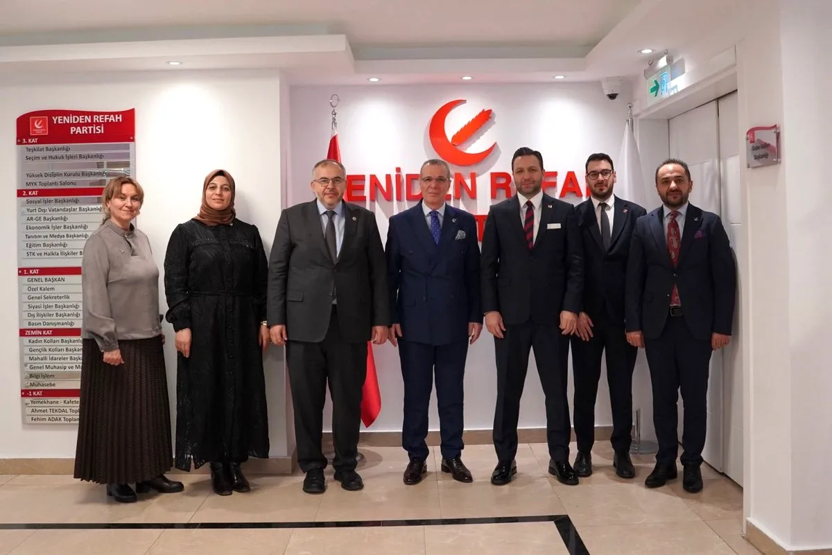 Saadet Partisi'nden Siyasi Harekette Bayram Ziyareti Saadet Partisi'nden Siyasi Harekette Bayram Ziyareti