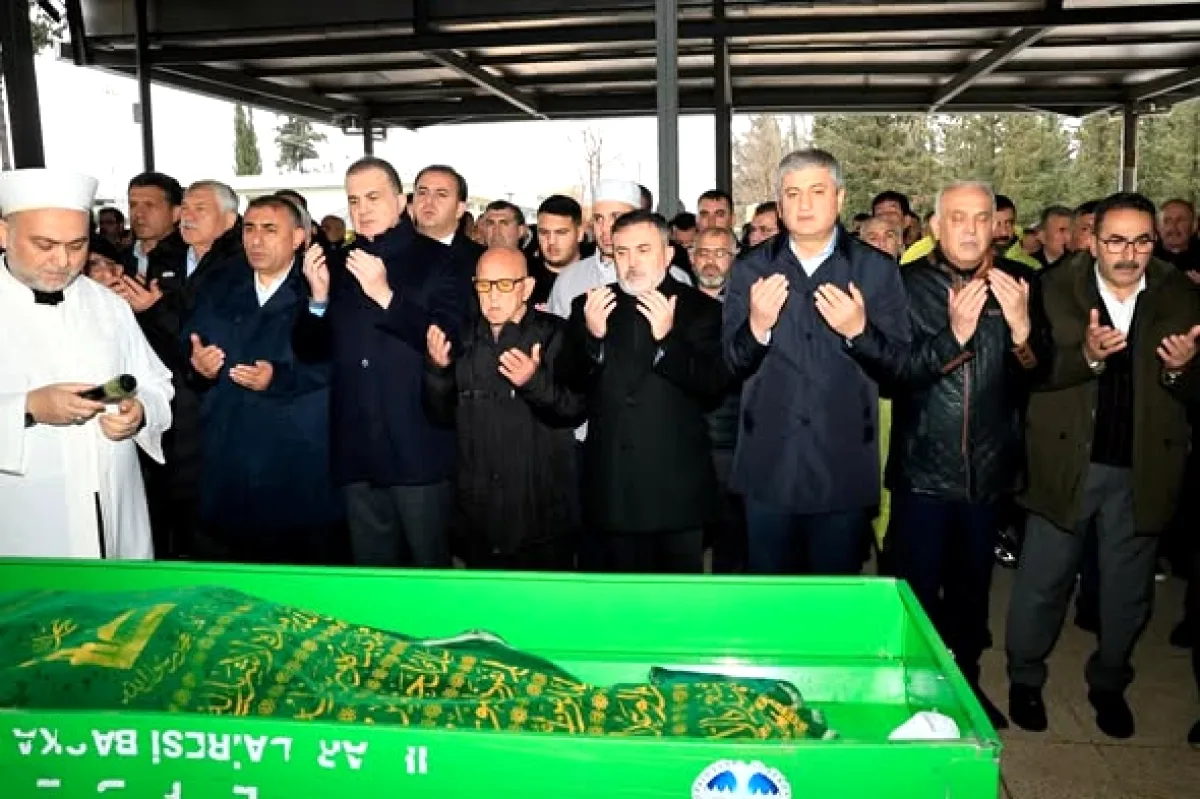 Adana'nın Tatlı Sırları: Ramazan Bayramı'na Özel Lezzetler Adana'nın Tatlı Sırları: Ramazan Bayramı'na Özel Lezzetler