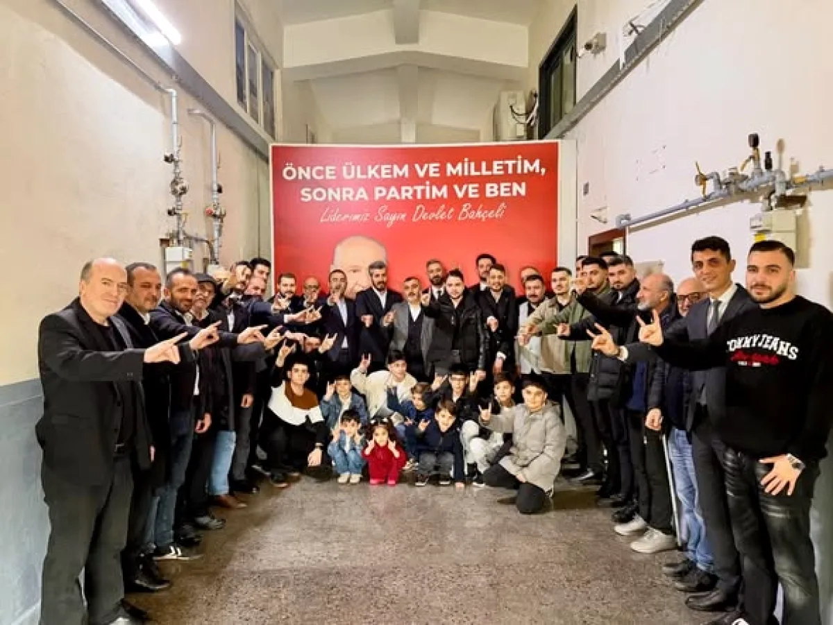 MHP Başakşehir İlçe Başkanlığı'nda Geleneksel Buluşma MHP Başakşehir İlçe Başkanlığı'nda Geleneksel Buluşma