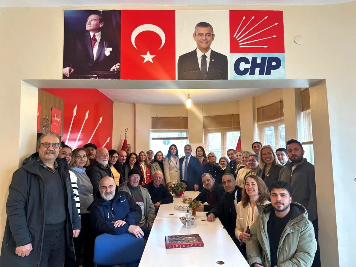 CHP Adalar Kadın Kolları'ndan Bayram Buluşması CHP Adalar Kadın Kolları'ndan Bayram Buluşması