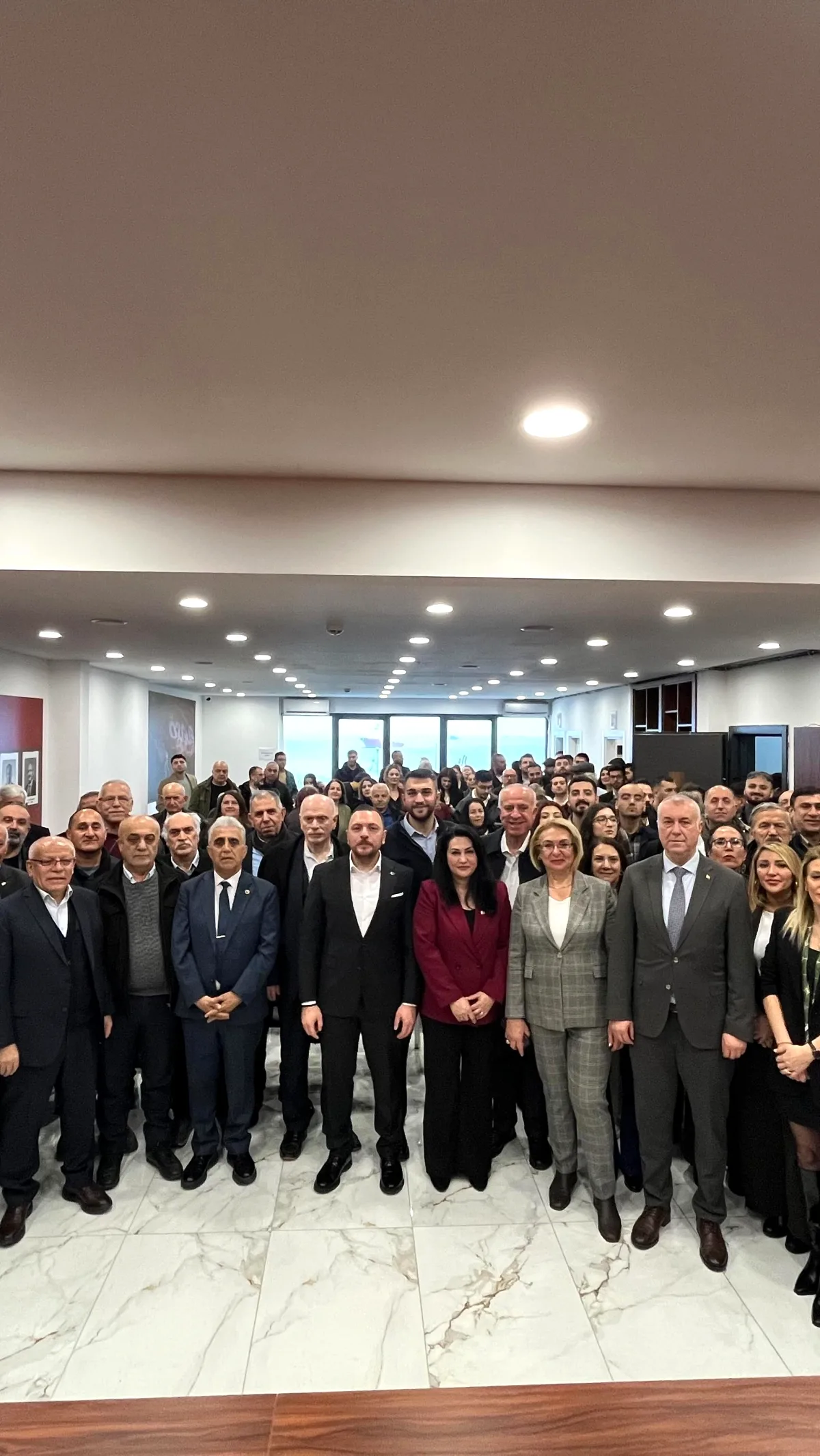 CHP Kartal'dan Anlamlı Bayram Vurgusu CHP Kartal'dan Anlamlı Bayram Vurgusu