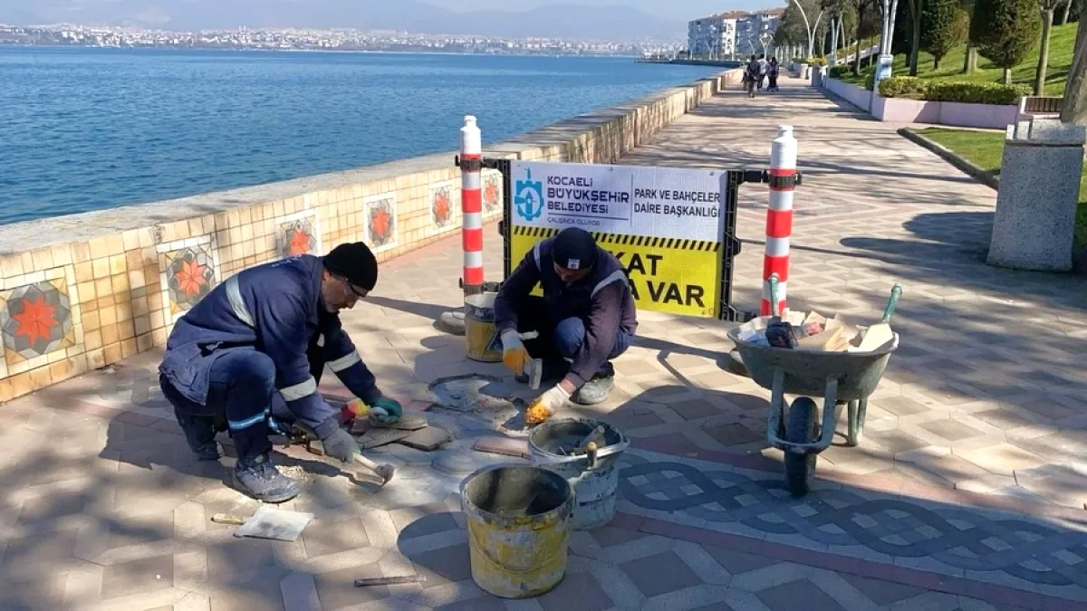 Değirmendere Sahilinde Yürüyüş Yolları Yenileniyor Değirmendere Sahilinde Yürüyüş Yolları Yenileniyor
