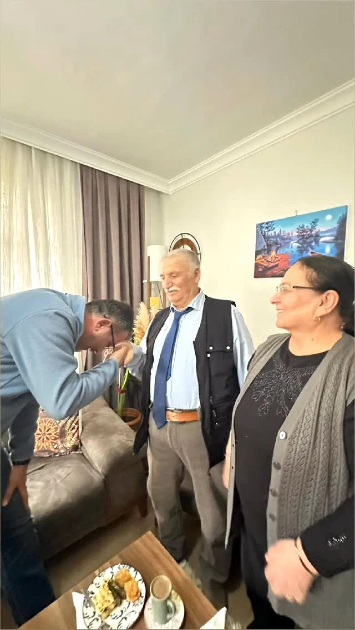 CHP Ataşehir'de 17 Mahallede Bayram Ziyaretleri CHP Ataşehir'de 17 Mahallede Bayram Ziyaretleri