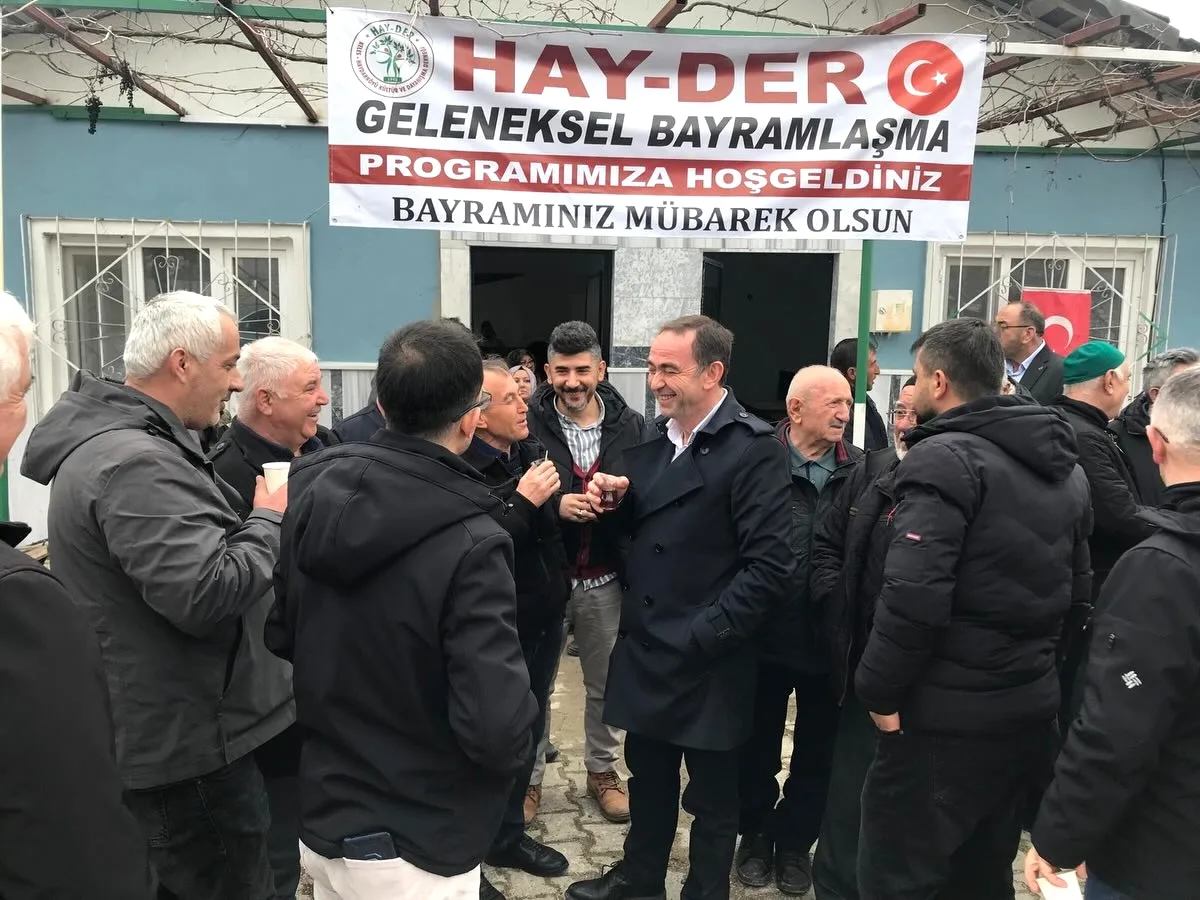 Keles Belediye Başkanı'nın Mahalle Ziyaretindeki Samimi Anlar Keles Belediye Başkanı'nın Mahalle Ziyaretindeki Samimi Anlar